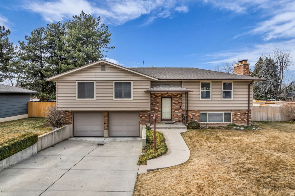 6264 S STEEPLE CHASE LN Murray, UT 84121