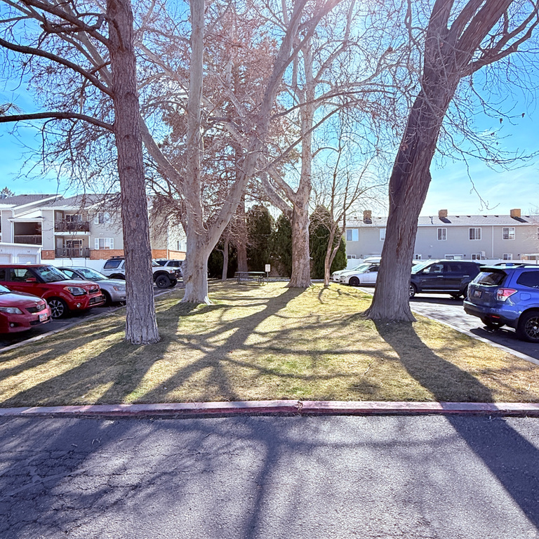 886 E MAPLE CREST CT #23 Salt Lake City, UT 84106