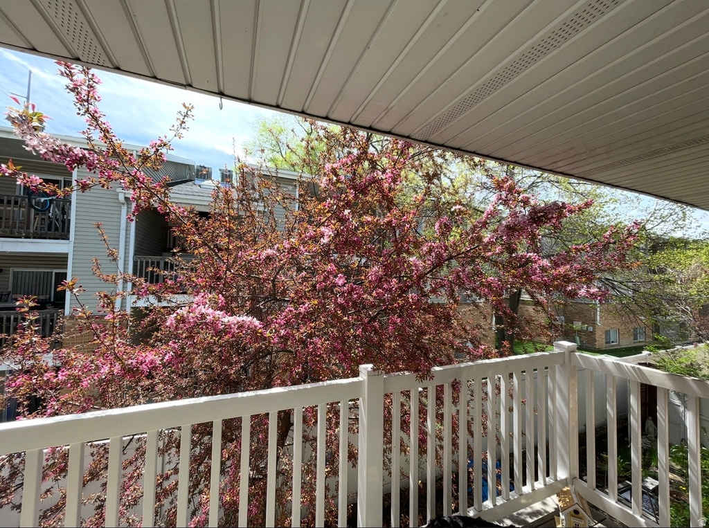 886 E MAPLE CREST CT #23 Salt Lake City, UT 84106