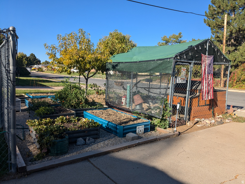 407 N 200 E Kaysville, UT 84037