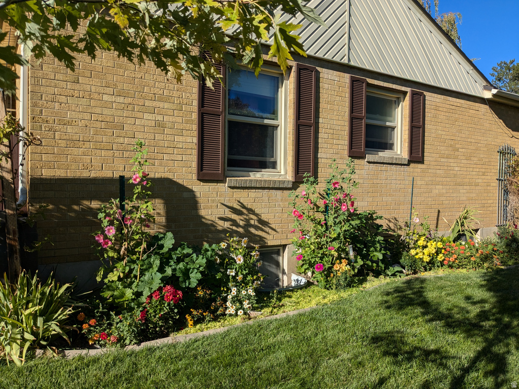 407 N 200 E Kaysville, UT 84037