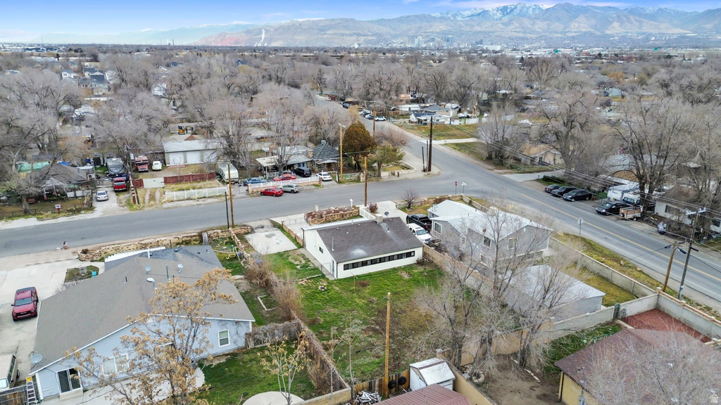 1597 W STRATFORD AVE Sandy, UT 84093