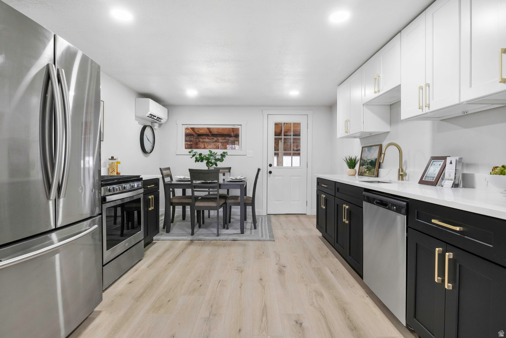 1597 W STRATFORD AVE Sandy, UT 84093