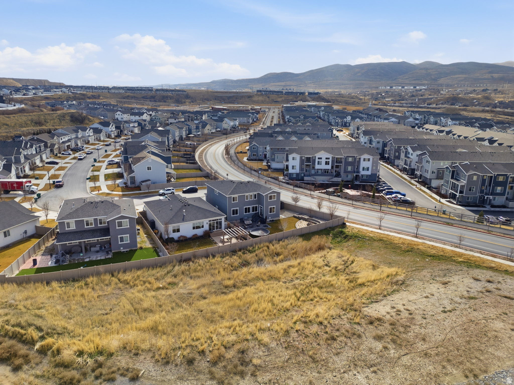 1140 W CANTLE DR Bluffdale, UT 84065