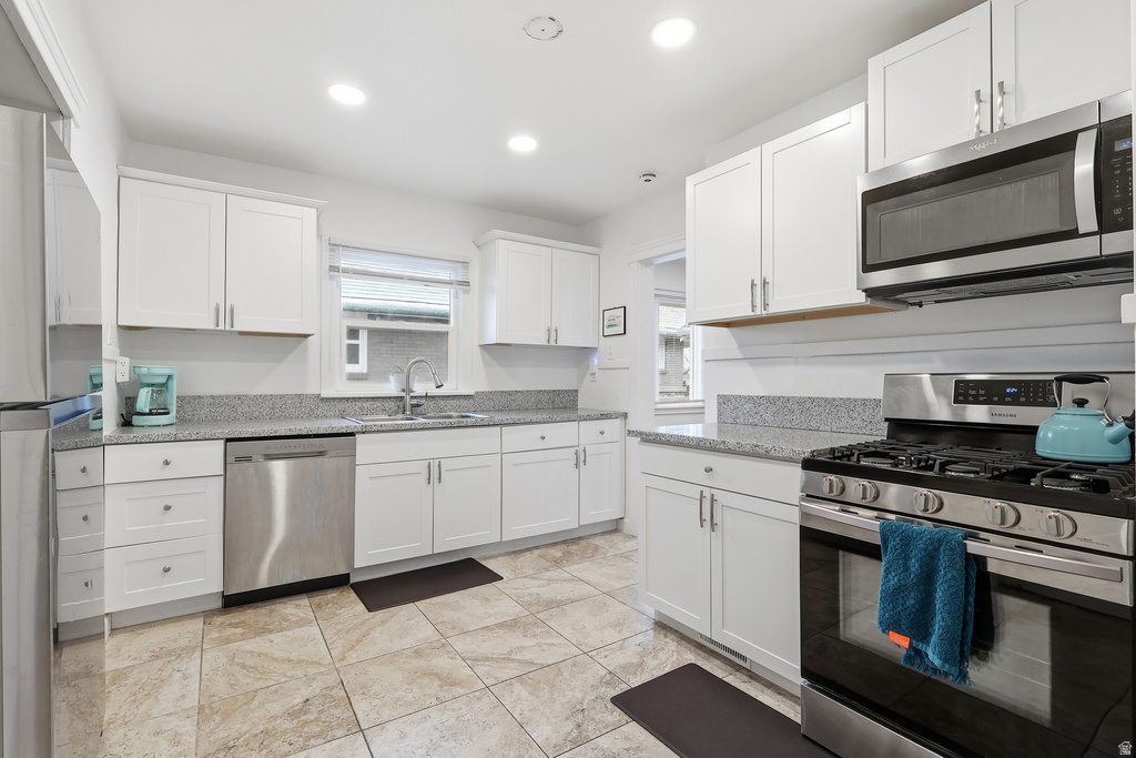 2864 FOWLER AVE Ogden, UT 84403