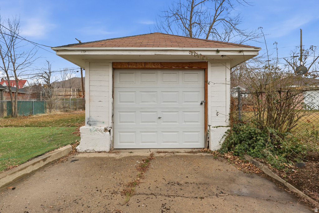 2864 FOWLER AVE Ogden, UT 84403