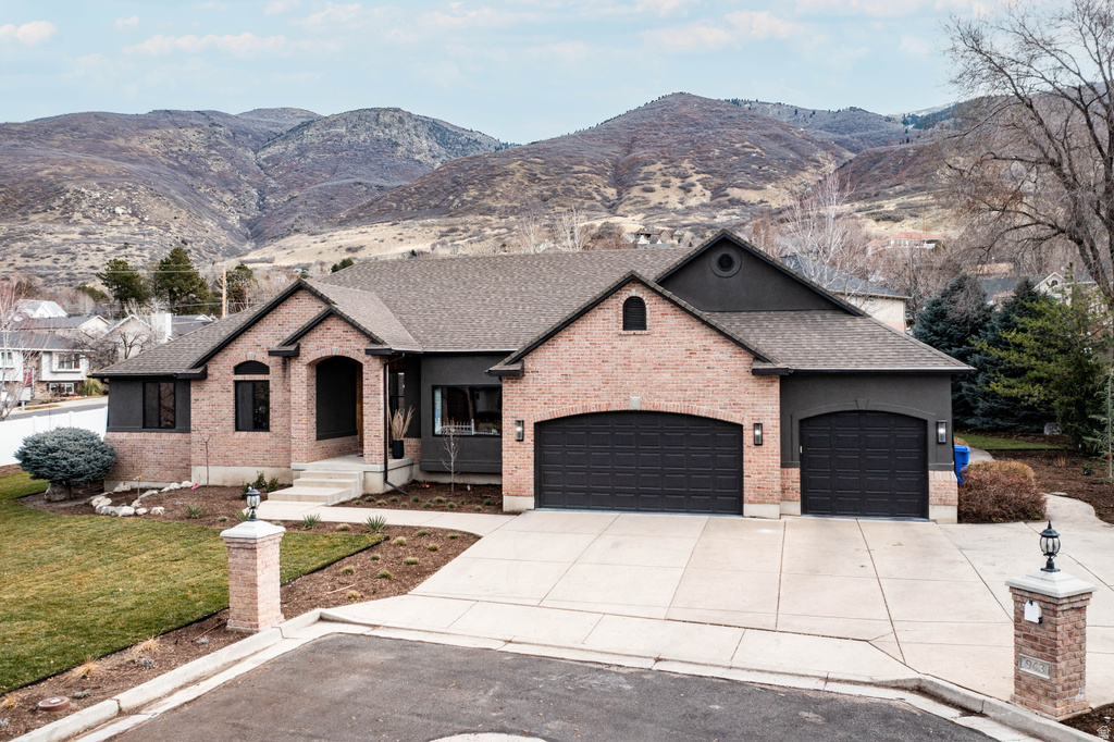 943 CREEKSIDE CT Farmington, UT 84025