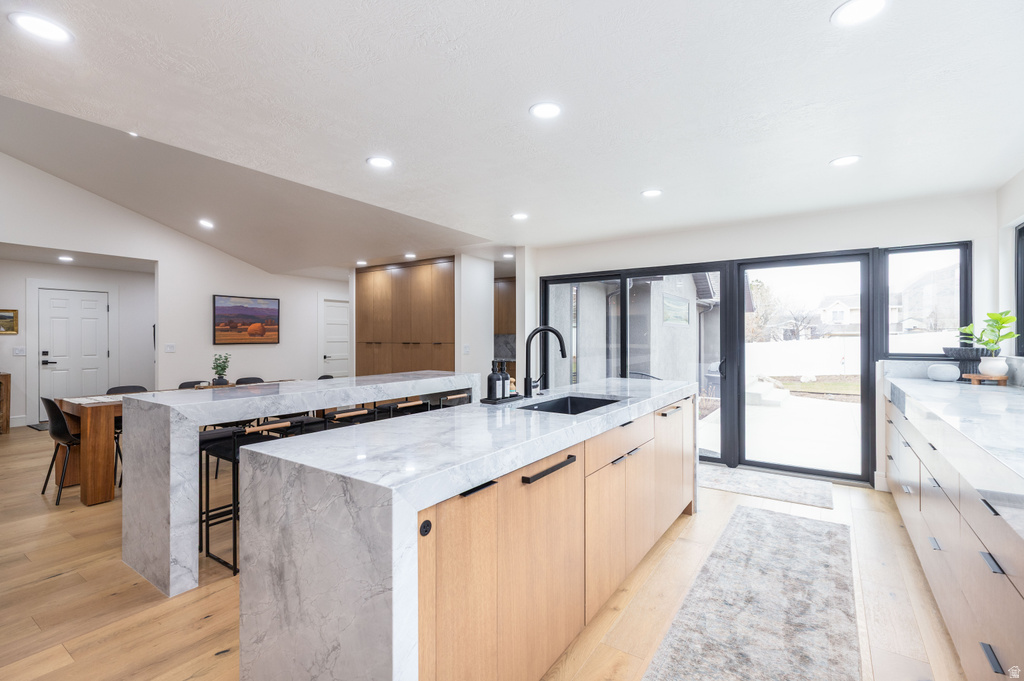 943 CREEKSIDE CT Farmington, UT 84025