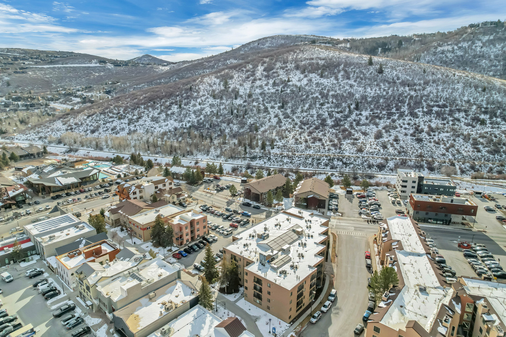 2000 PROSPECTOR AVE #411 Park City, UT 84060