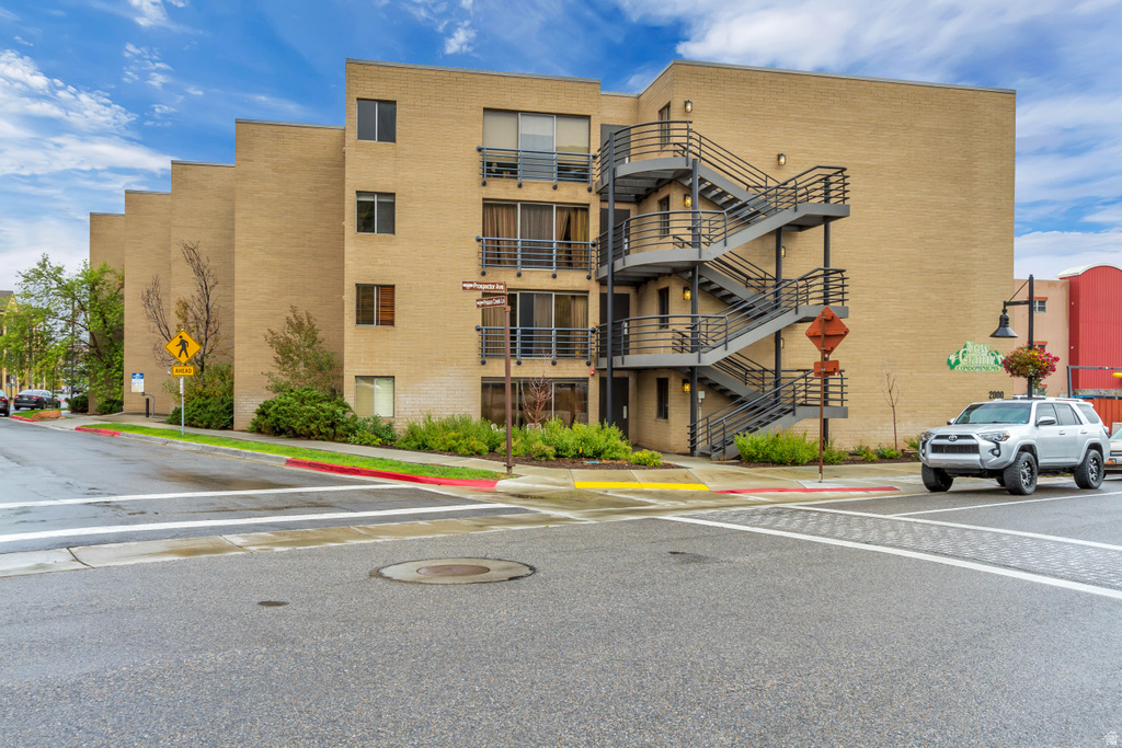 2000 PROSPECTOR AVE #411 Park City, UT 84060