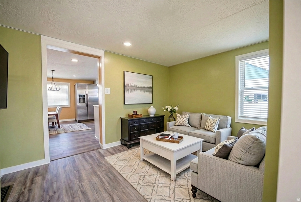 876 S 1000 E Clearfield, UT 84015