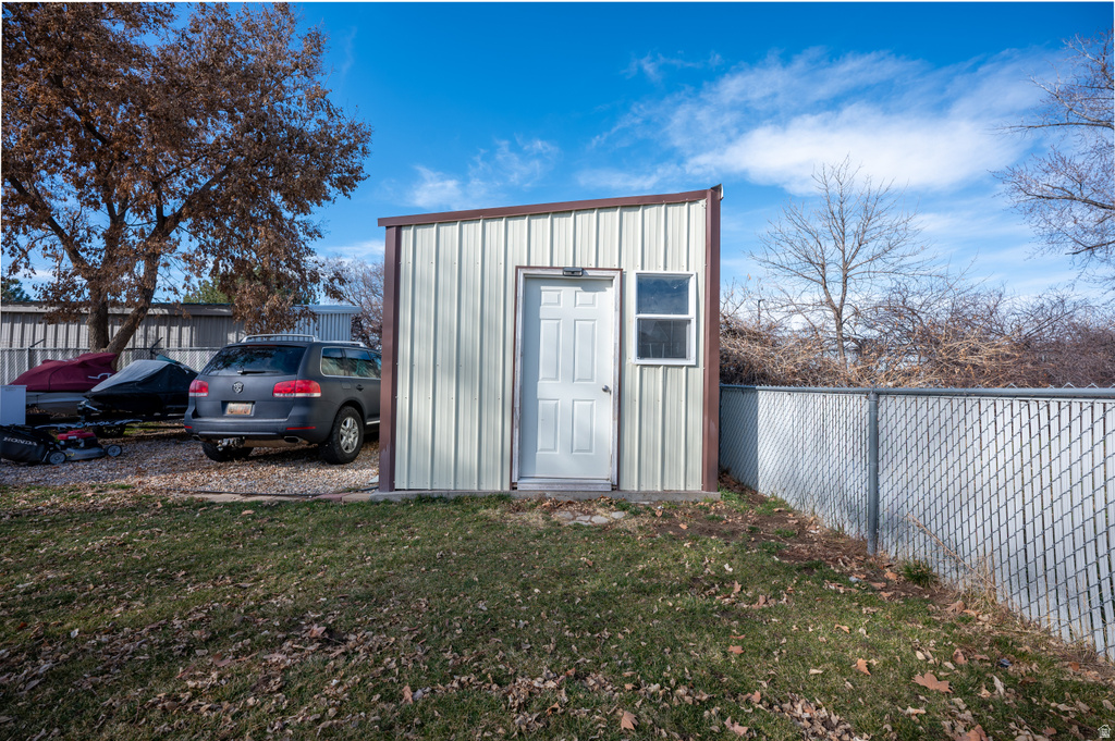 876 S 1000 E Clearfield, UT 84015