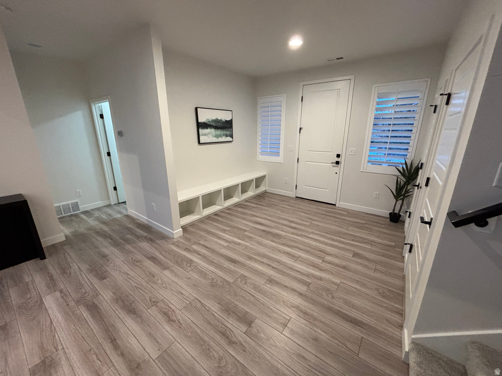 3301 S 2410 W Syracuse, UT 84075