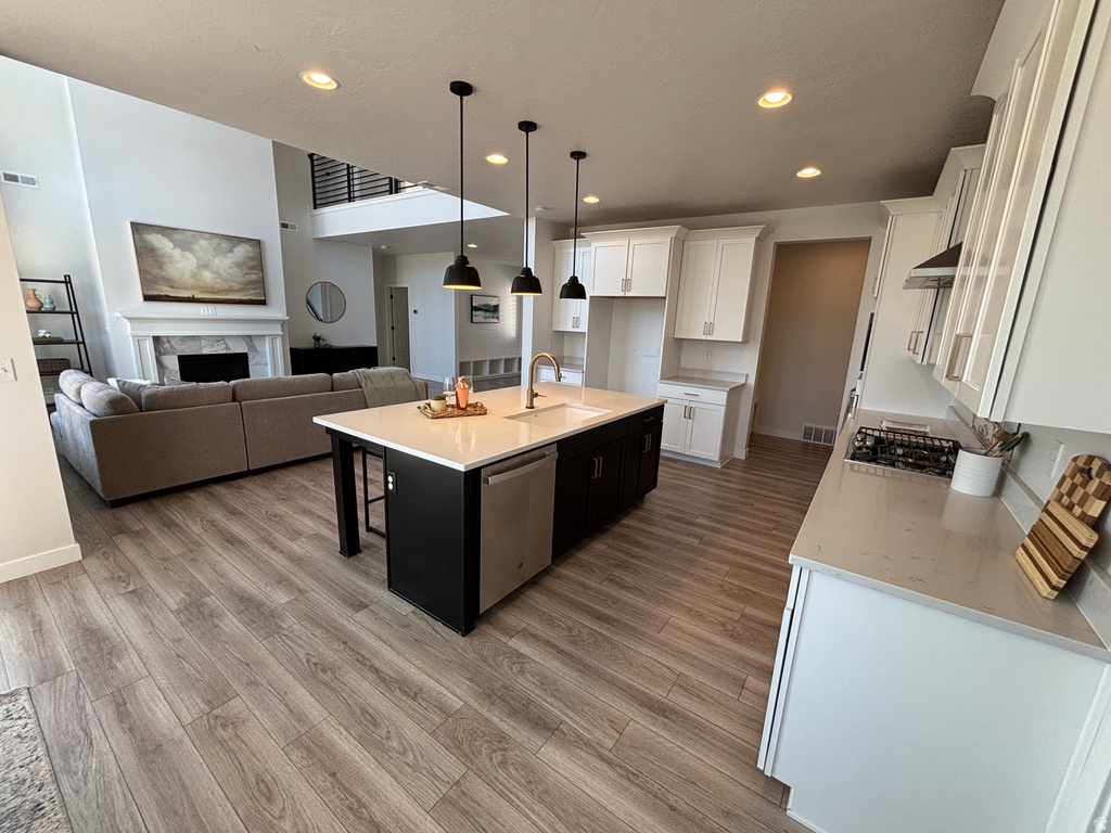 3301 S 2410 W Syracuse, UT 84075