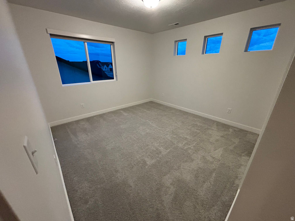 3301 S 2410 W Syracuse, UT 84075