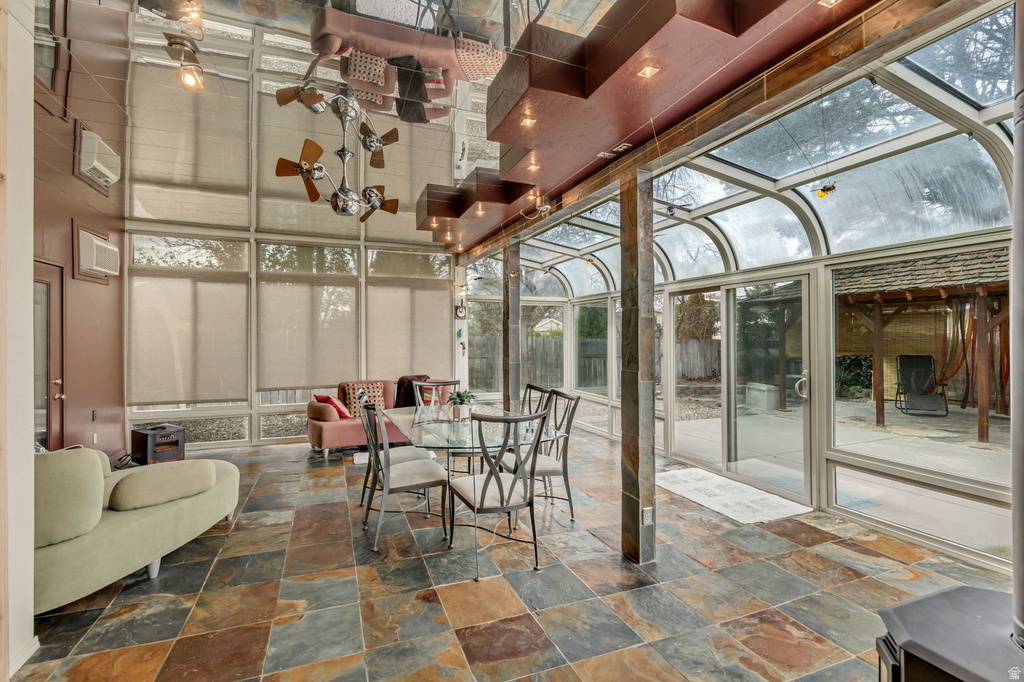 635 E PIONEER AVE Sandy, UT 84070