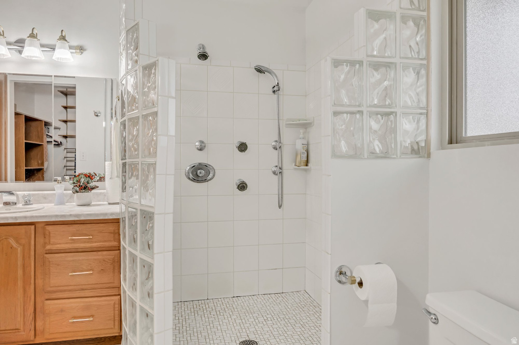 635 E PIONEER AVE Sandy, UT 84070