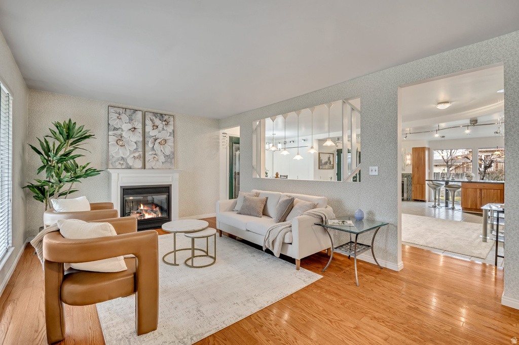 635 E PIONEER AVE Sandy, UT 84070