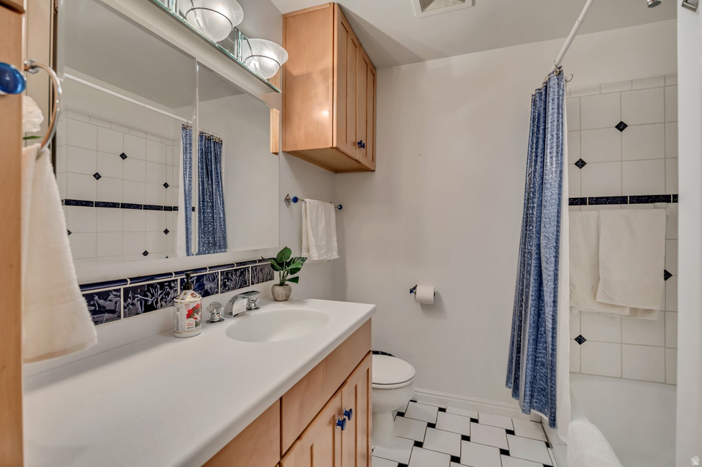 635 E PIONEER AVE Sandy, UT 84070