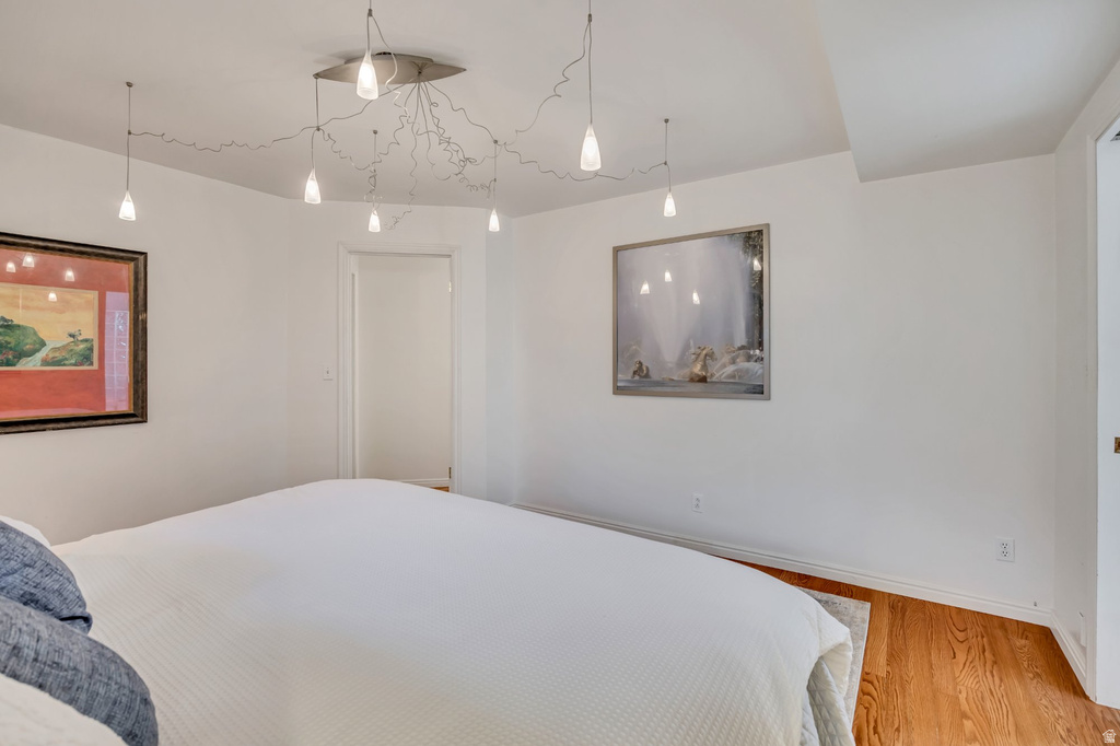 635 E PIONEER AVE Sandy, UT 84070