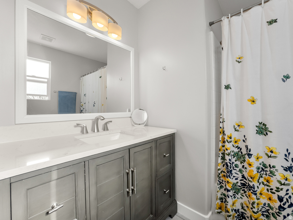 2803 W 2025 S Syracuse, UT 84075