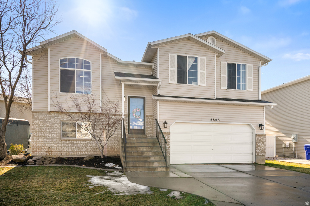 2803 W 2025 S Syracuse, UT 84075