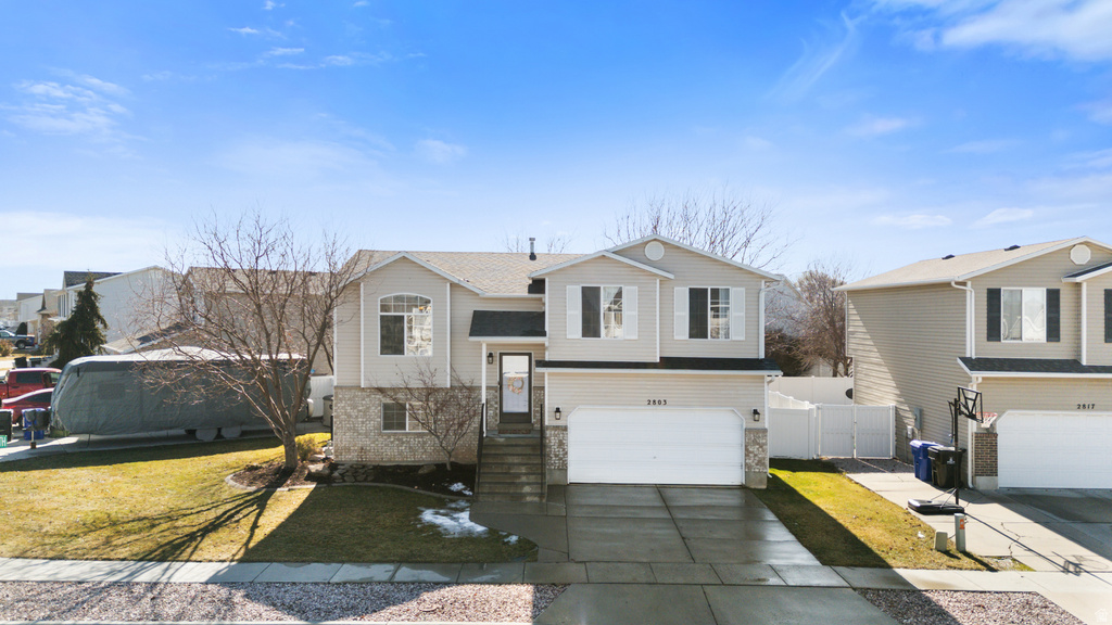 2803 W 2025 S Syracuse, UT 84075