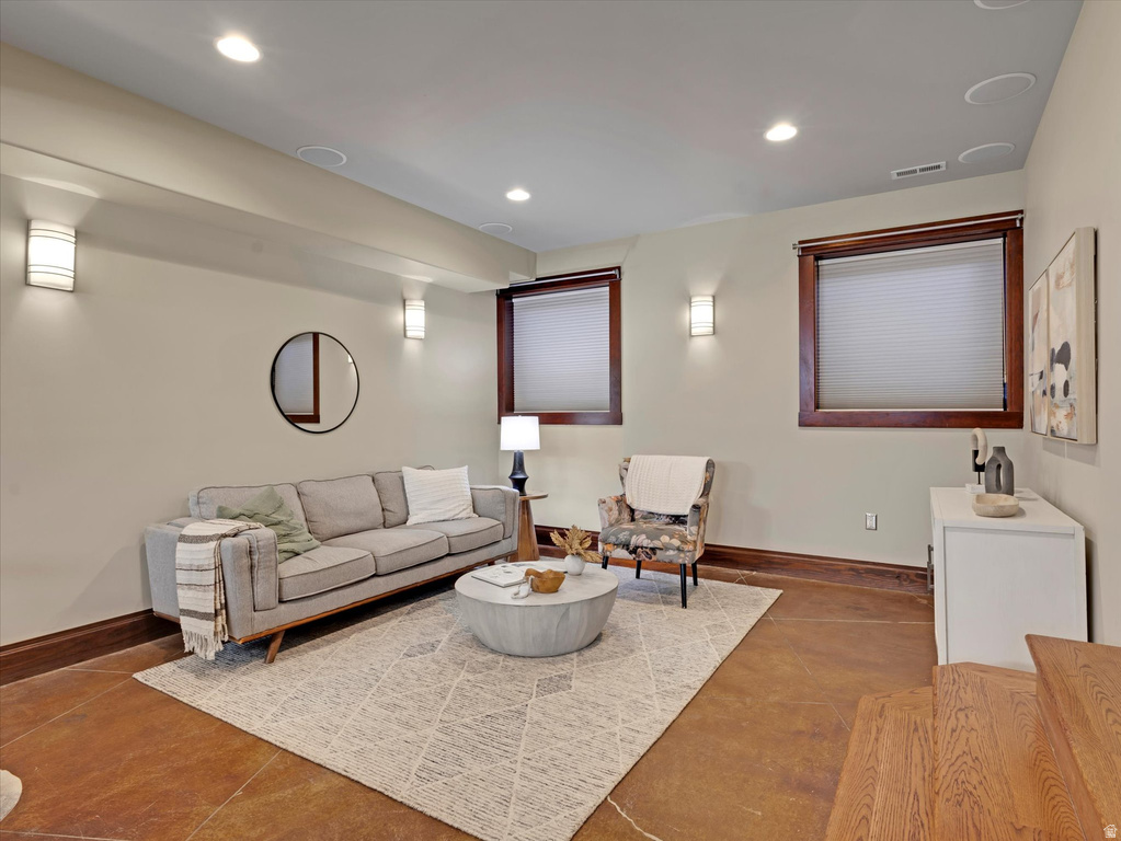 1326 S 1000 E Salt Lake City, UT 84105