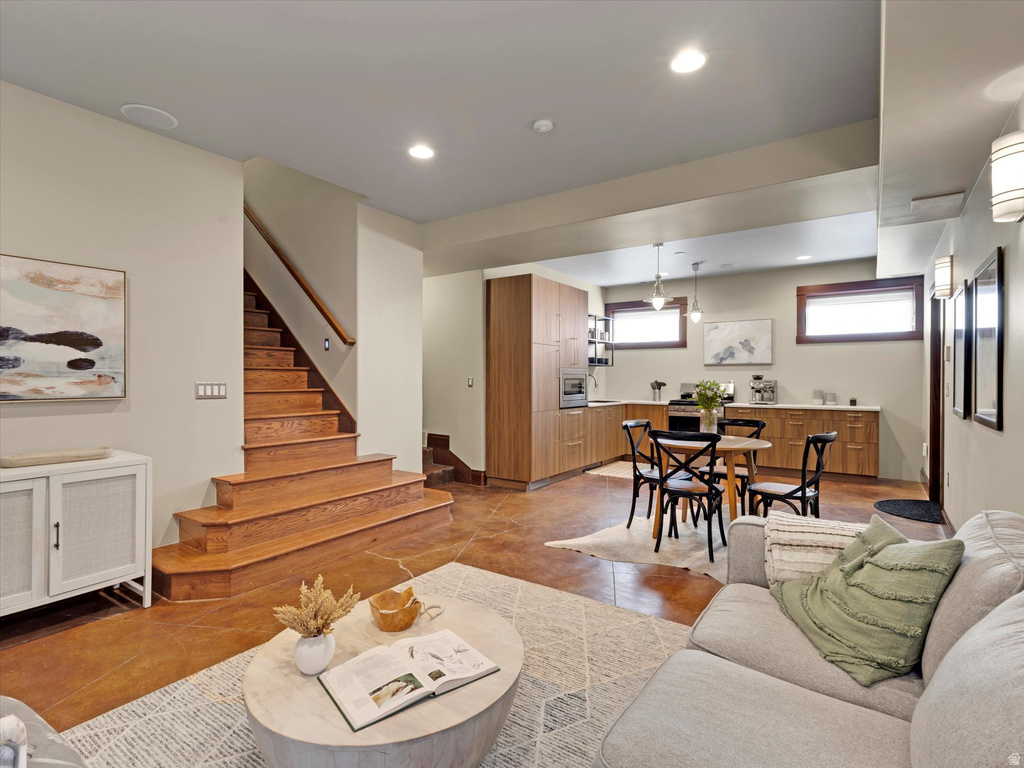 1326 S 1000 E Salt Lake City, UT 84105