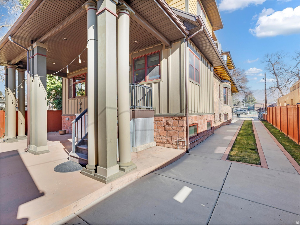 1326 S 1000 E Salt Lake City, UT 84105