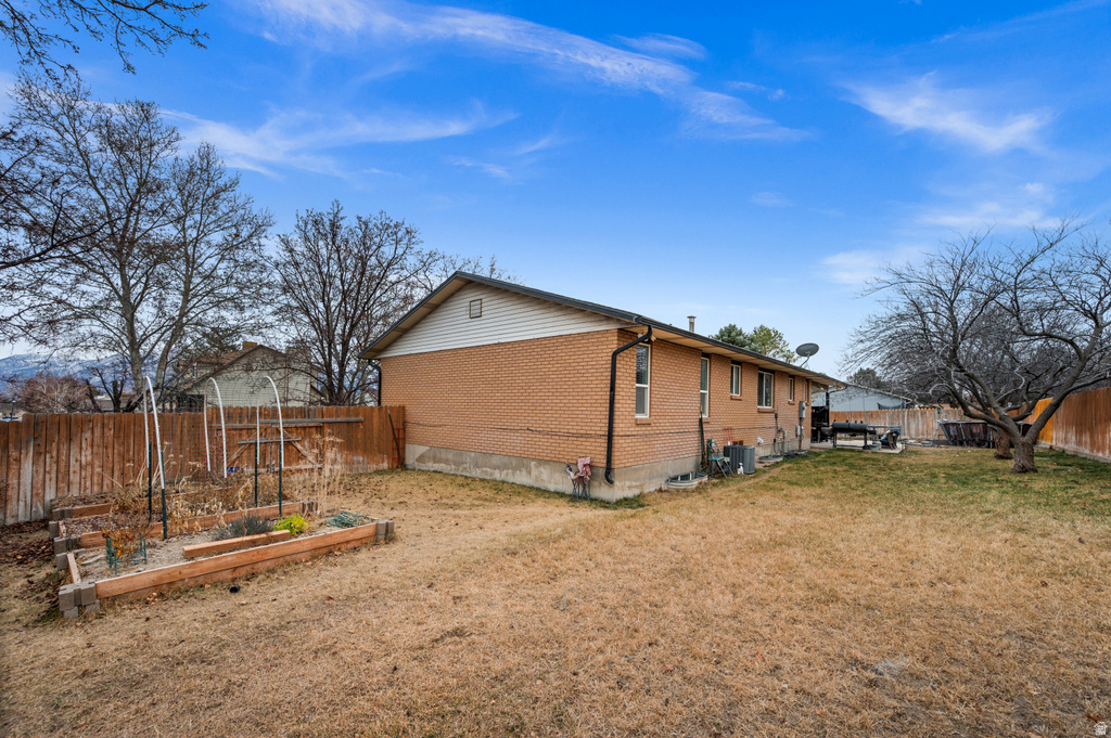 7106 S ANGELSEA DR West Jordan, UT 84084