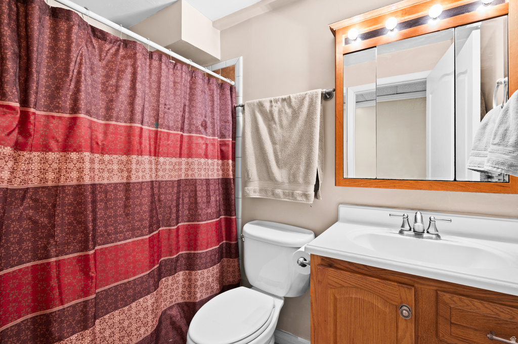 7106 S ANGELSEA DR West Jordan, UT 84084