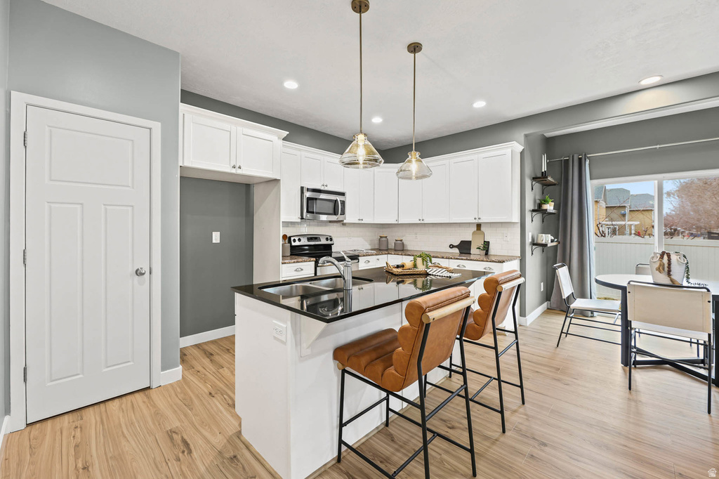 153 E CRESCENT LN Sandy, UT 84070