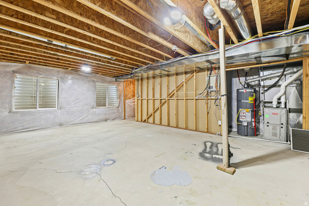 153 E CRESCENT LN Sandy, UT 84070