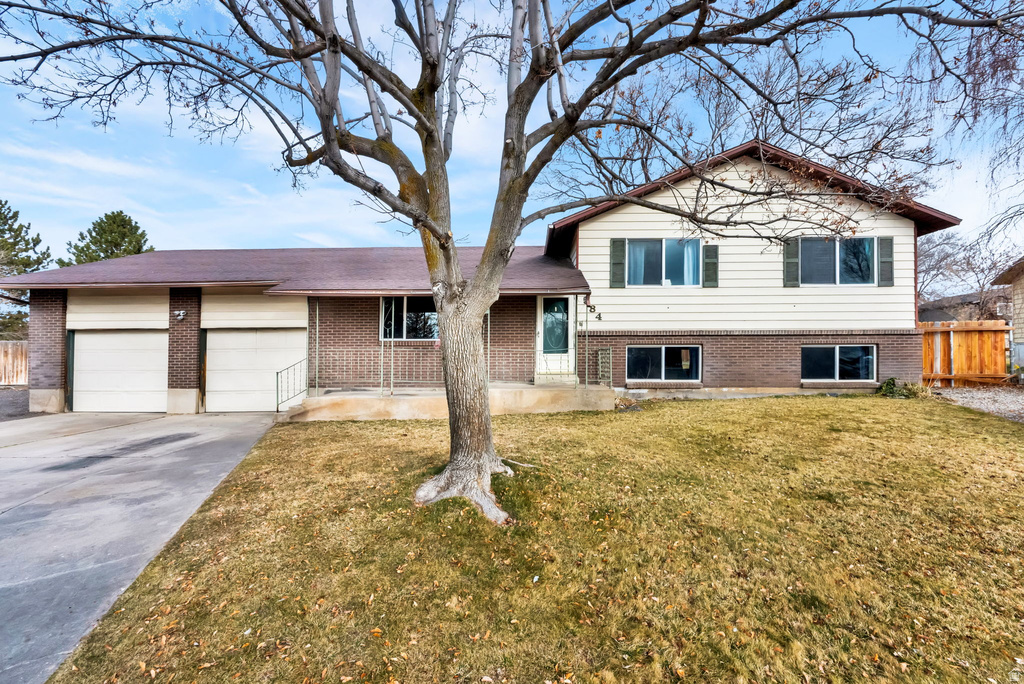 584 W 1350 N Clinton, UT 84015