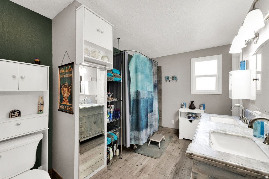 584 W 1350 N Clinton, UT 84015