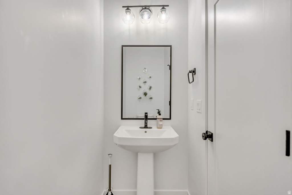 5036 W ZION RD Morgan, UT 84050