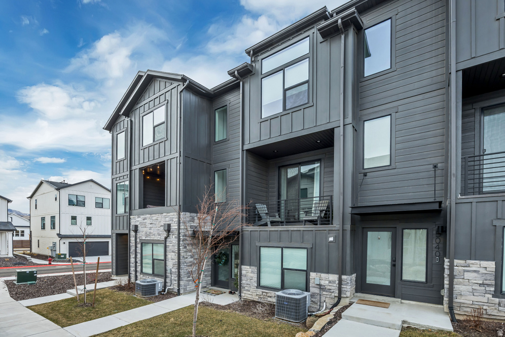 5036 W ZION RD Morgan, UT 84050