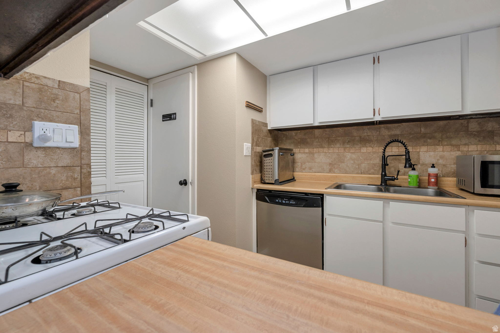 5504 S WILLOW LN Murray, UT 84107