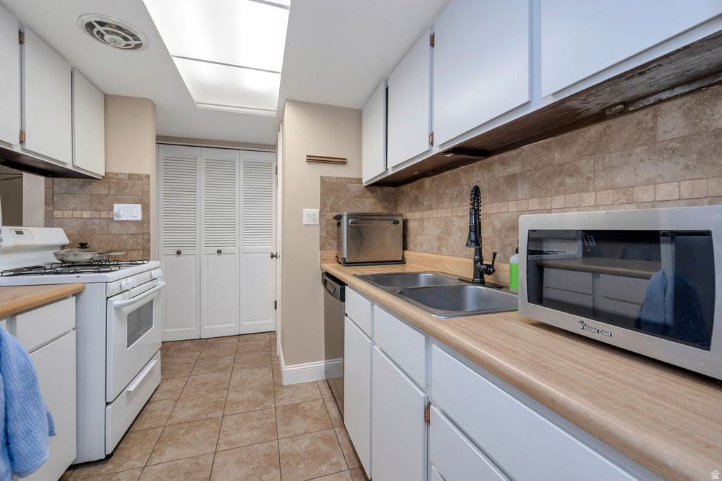 5504 S WILLOW LN Murray, UT 84107