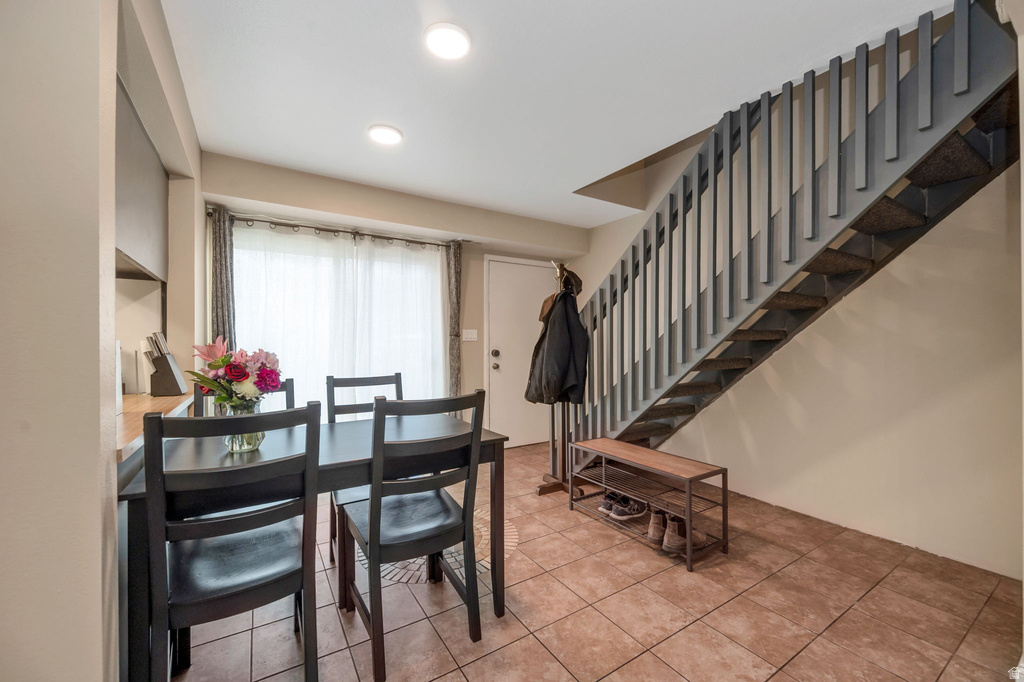 5504 S WILLOW LN Murray, UT 84107