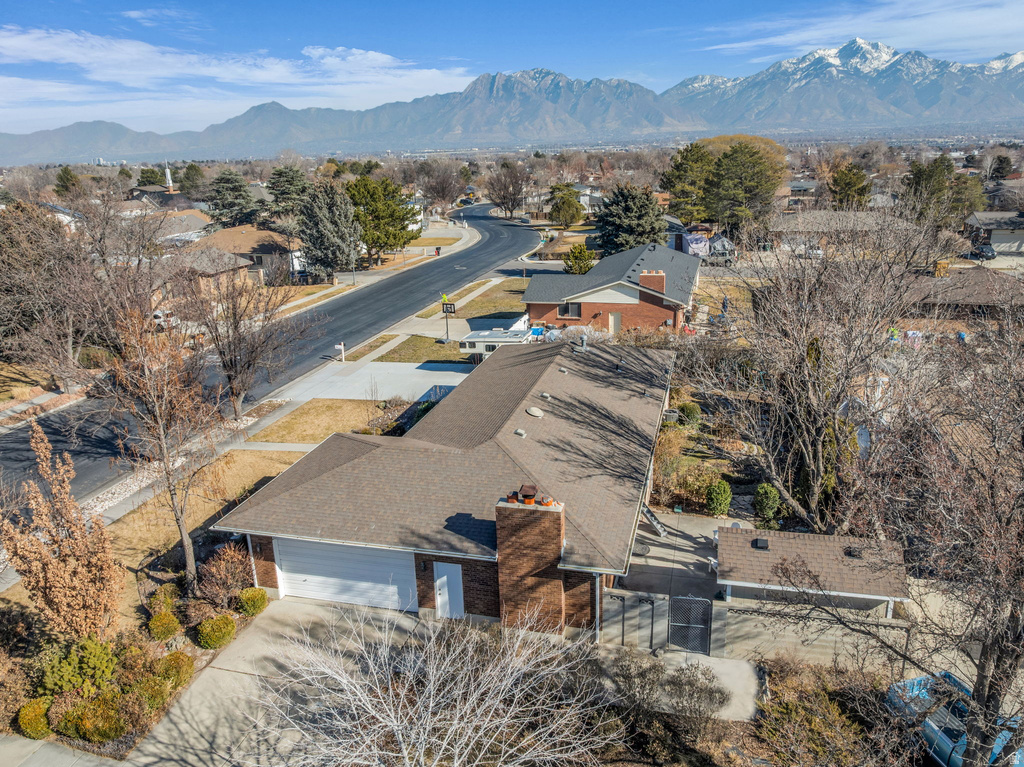 2321 W HARVEST LN West Jordan, UT 84084