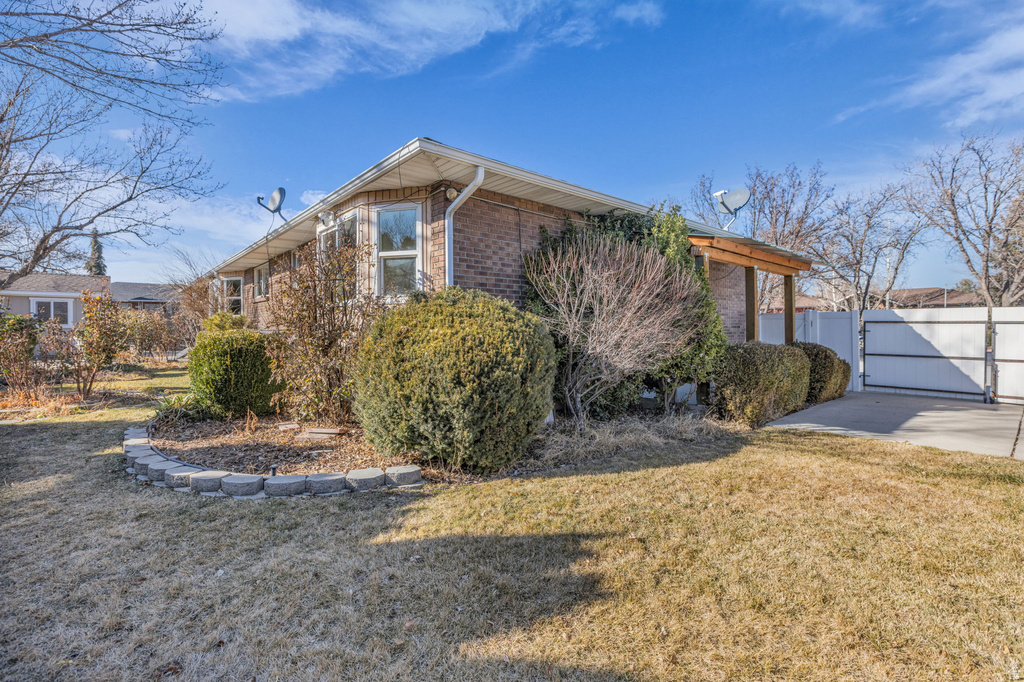 2321 W HARVEST LN West Jordan, UT 84084