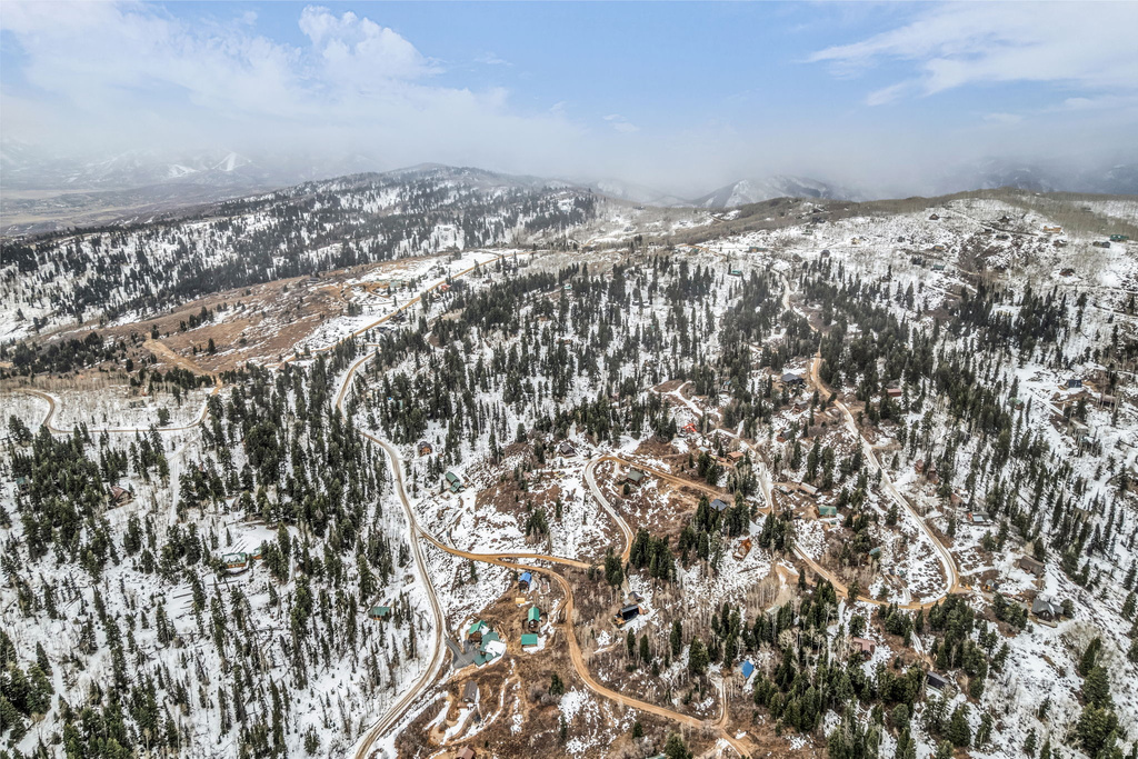 1365 W NAVAJO RD Coalville, UT 84017