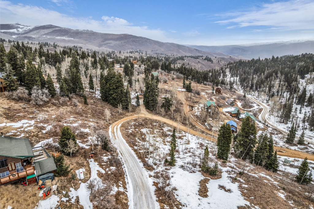 1365 W NAVAJO RD Coalville, UT 84017