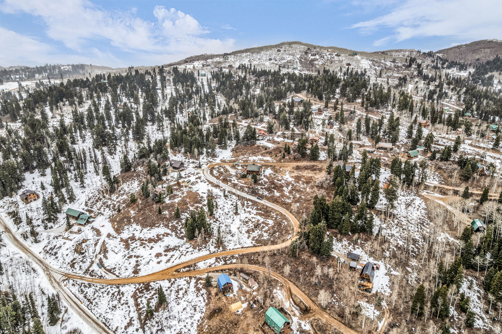 1365 W NAVAJO RD Coalville, UT 84017