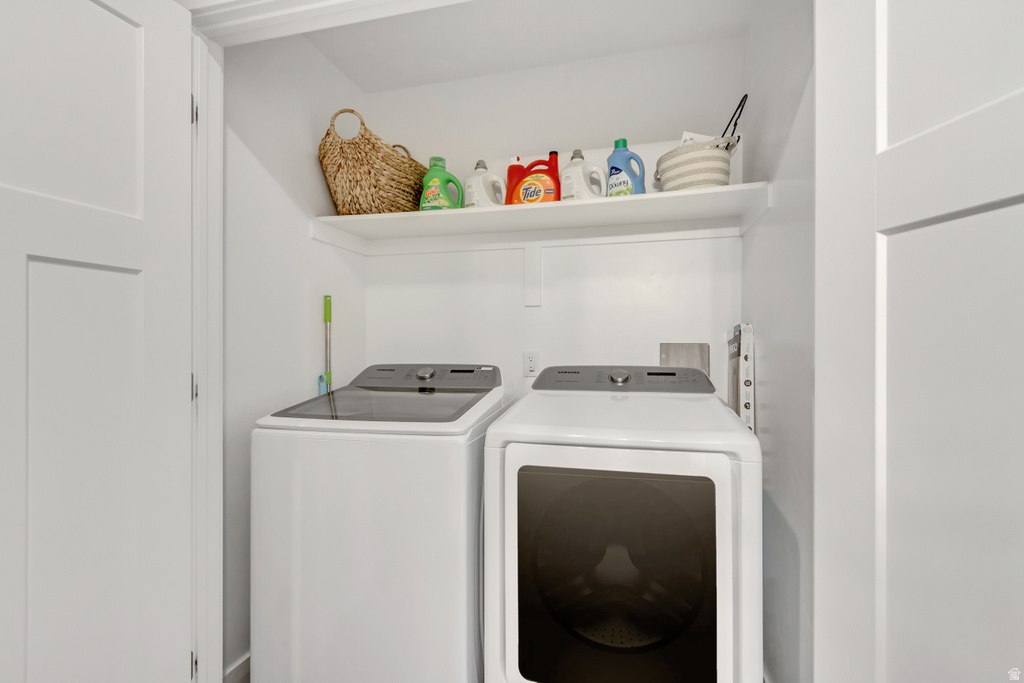 1653 E TALON WAY Eagle Mountain, UT 84005