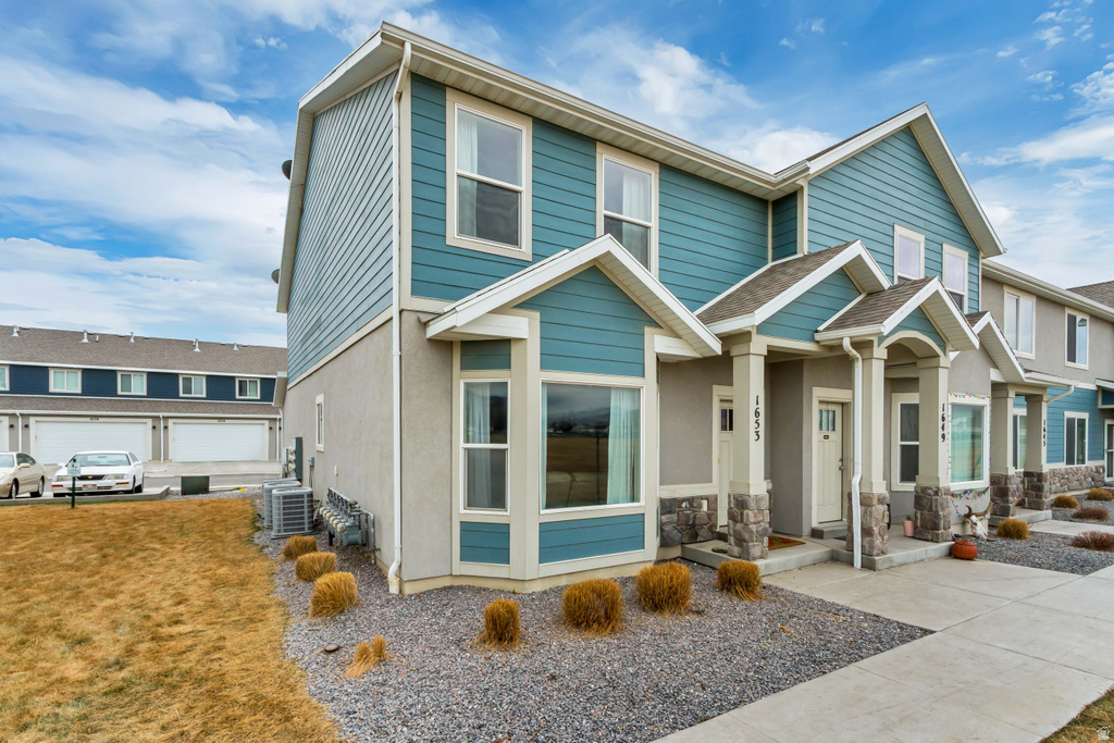 1653 E TALON WAY Eagle Mountain, UT 84005