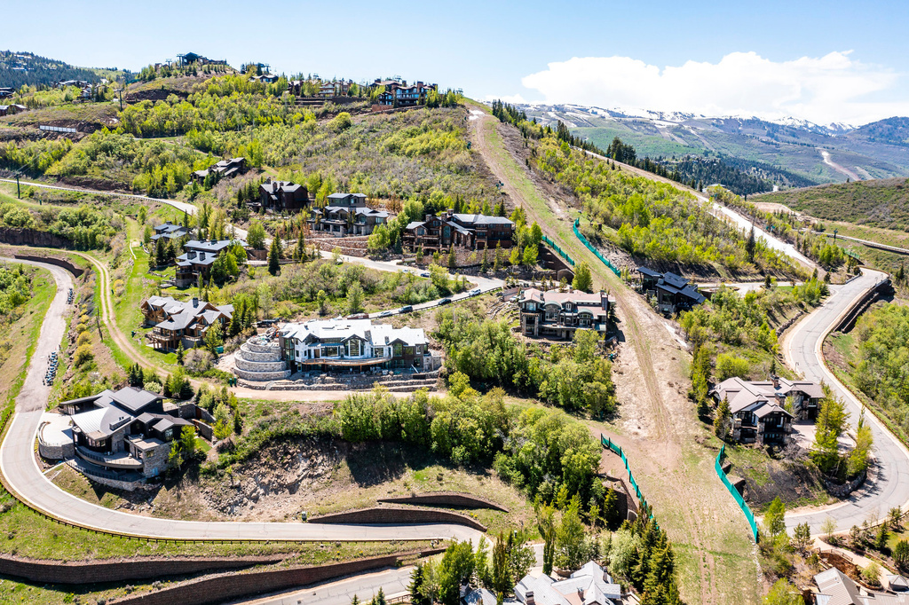 3297 W DEER CREST ESTATES DR Park City, UT 84060