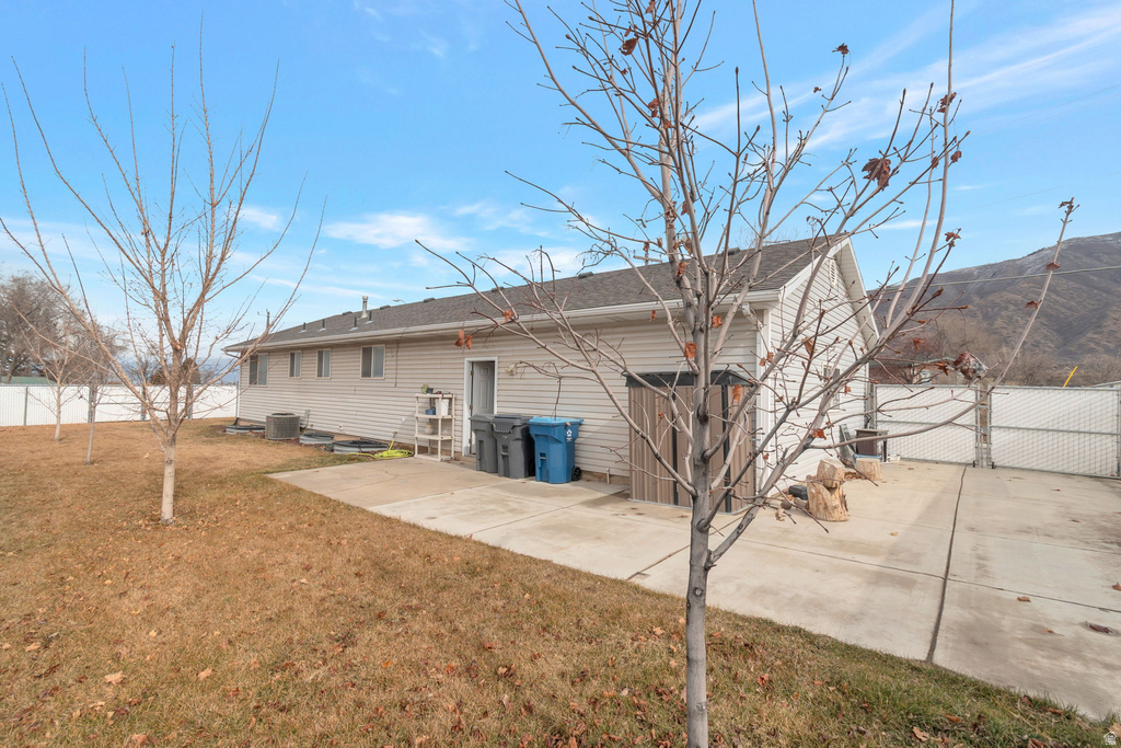 566 S CENTER ST Santaquin, UT 84655